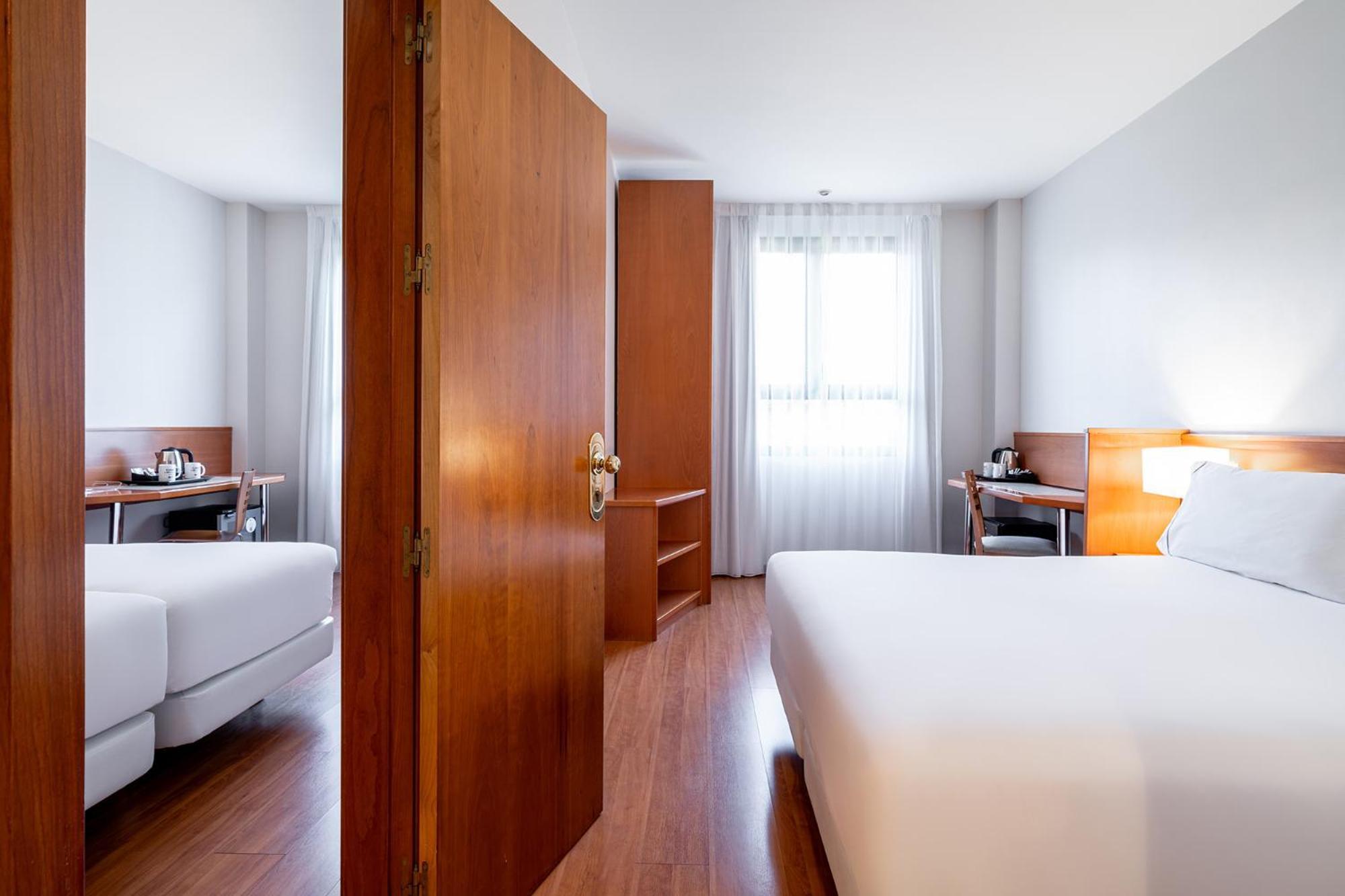 Exe Pozuelo Otel Pozuelo de Alarcón Dış mekan fotoğraf